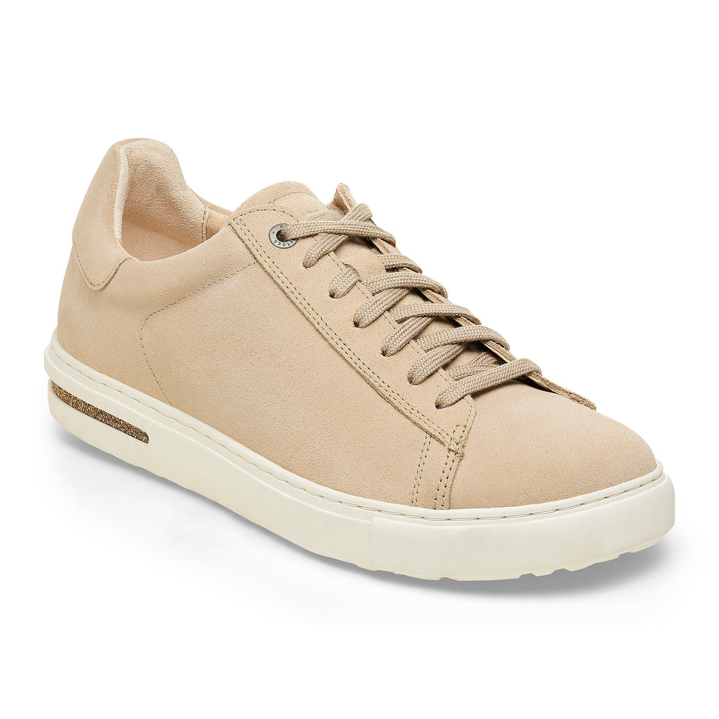 Birkenstock Bend Low sneaker in suede leather with lace-up closure and white sole, angled side view