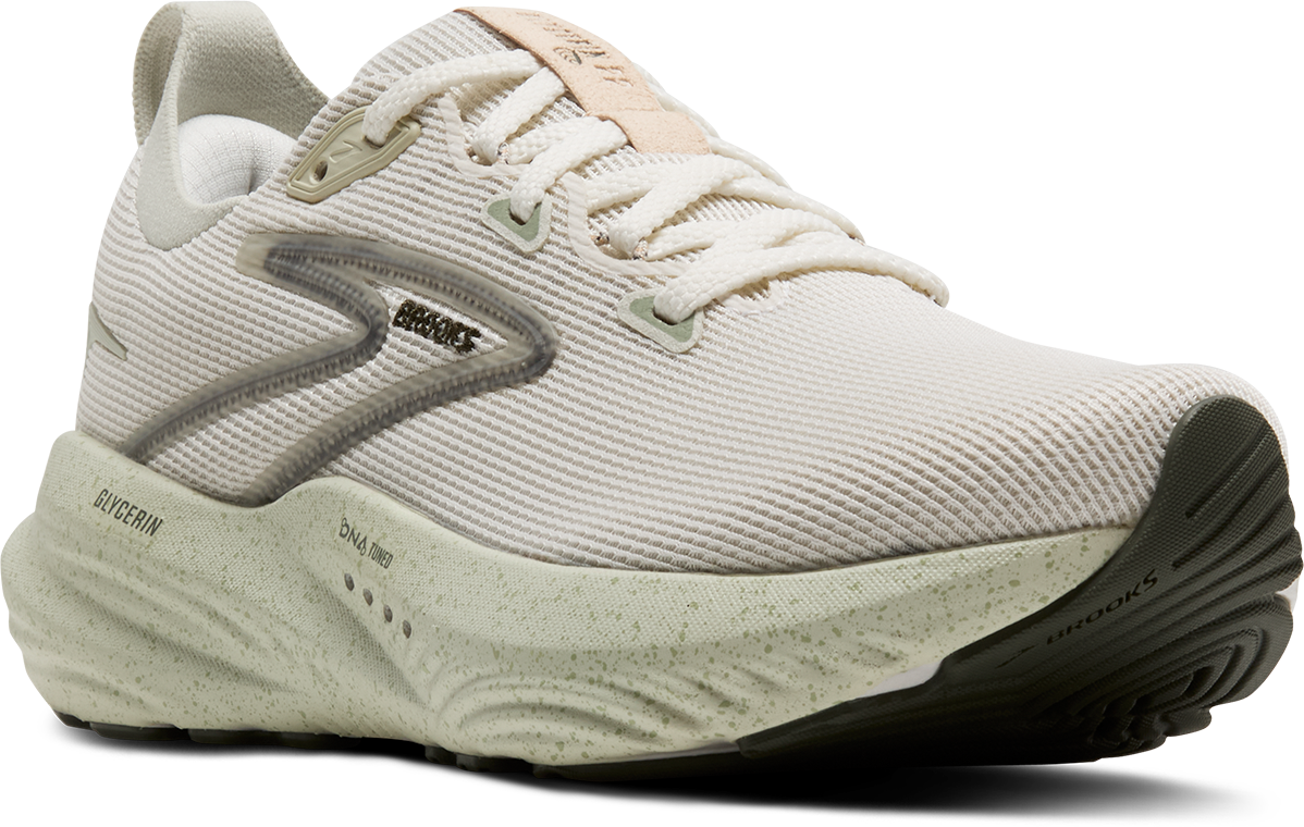 Brooks Glycerin 22 womens running shoe shown from a three-quarter front angle