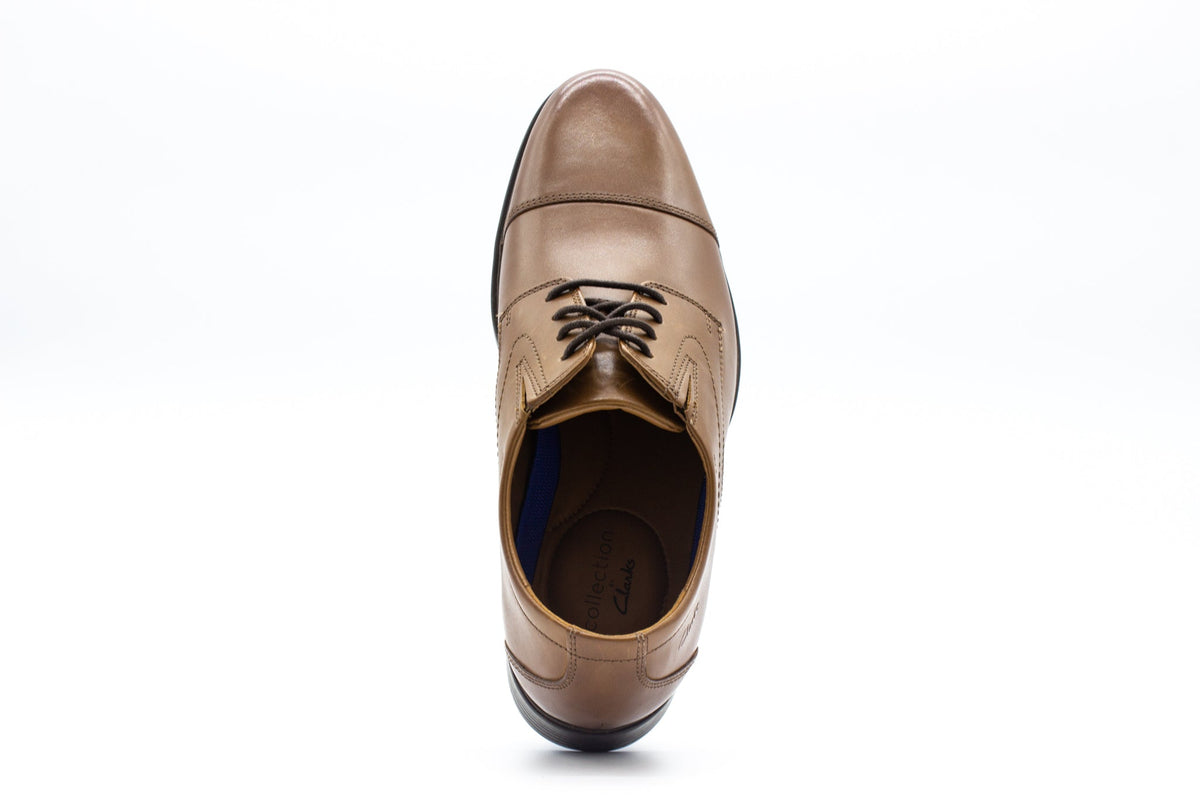 Clarks men's cap-toe Oxford dress shoe with lace-up closure, top-down view