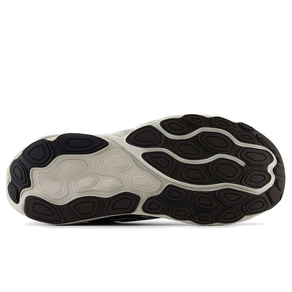 Bottom sole view of New Balance Fresh Foam X 860v14 running shoe showing tread pattern