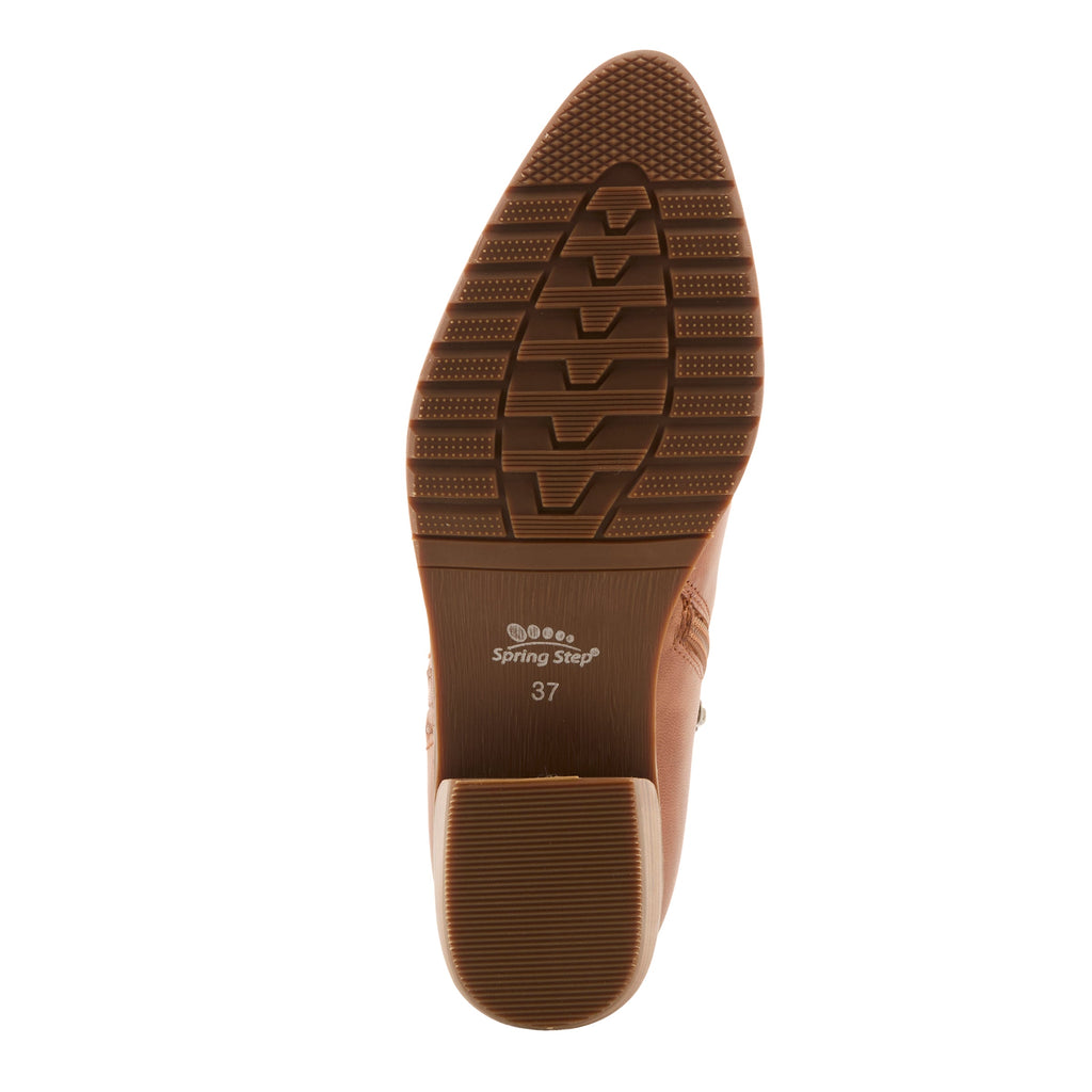 Bottom sole view of Spring Step Marsal boot showing tread pattern and size marking