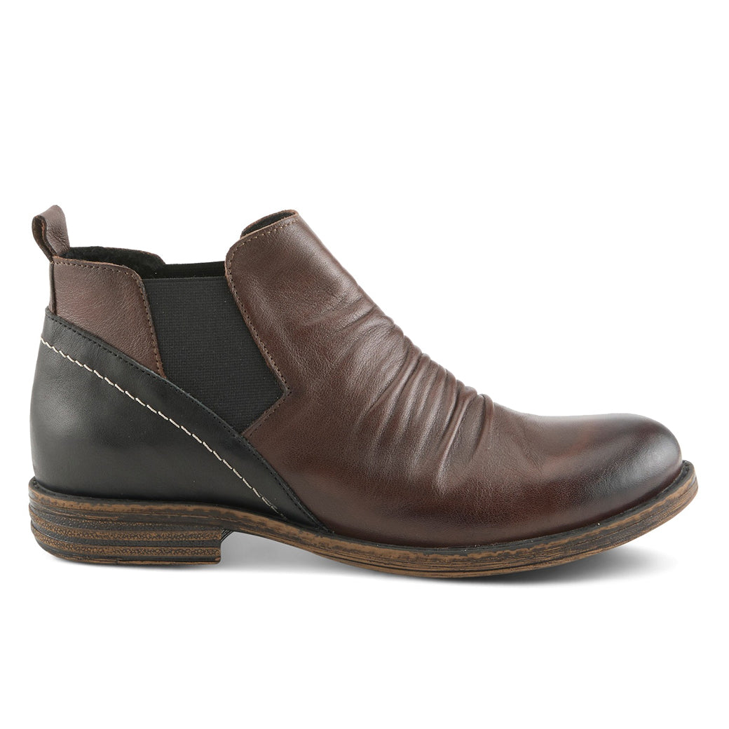 Women's leather ankle boot with elastic side panel and ruched toe detail on stacked heel